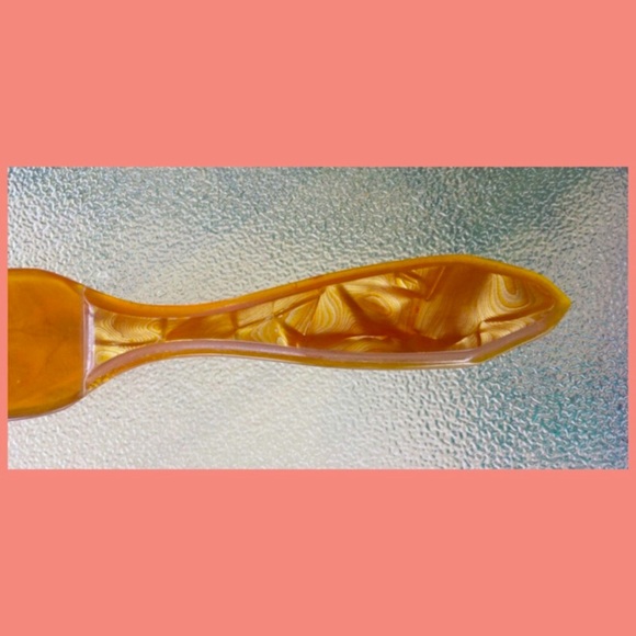 Vintage Pearlized Caramel Celluloid Plastic Shoe Horn - Picture 3 of 5